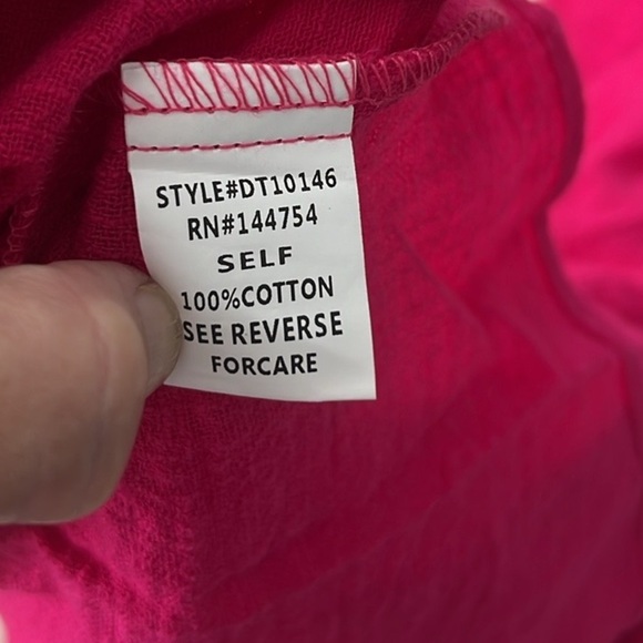 NWT Davi & Dani, Statement Pink,Tie-Front Pull-Over, Wardrobe Staple,Size Med. - Picture 10 of 12